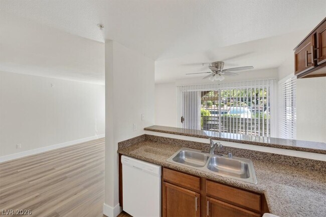 Building Photo - 2100 Jetty Rock Dr