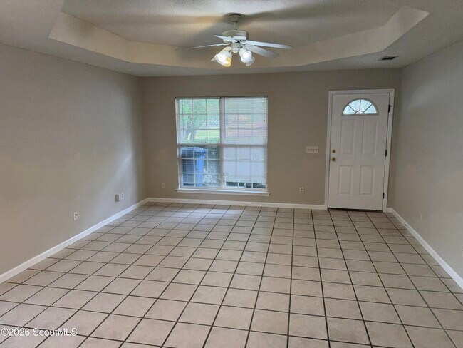 Building Photo - 302 Windridge Dr