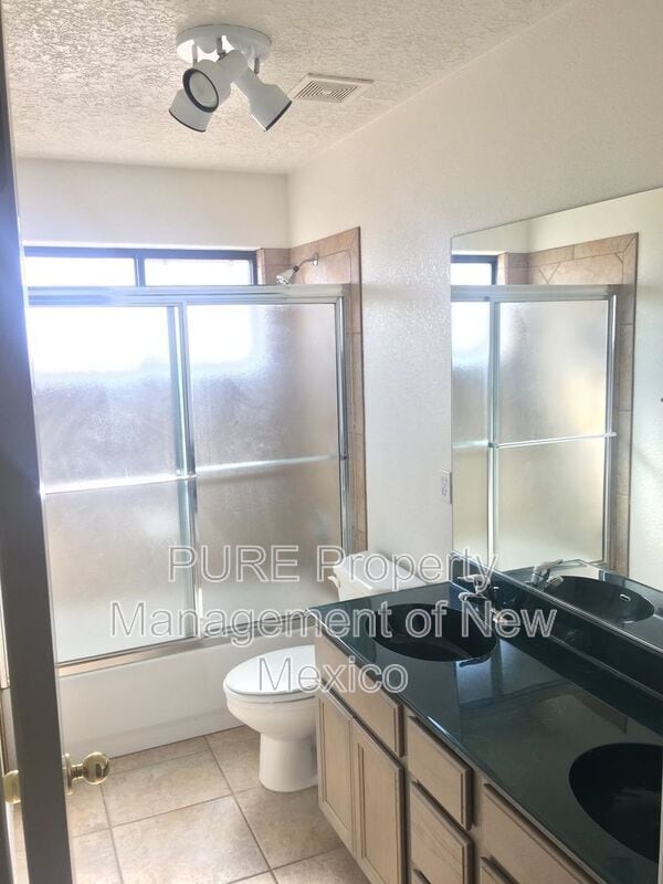 Building Photo - 4001 Abbey Rd