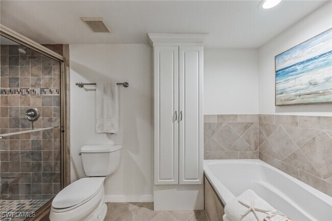 Building Photo - 5633 Turtle Bay Dr