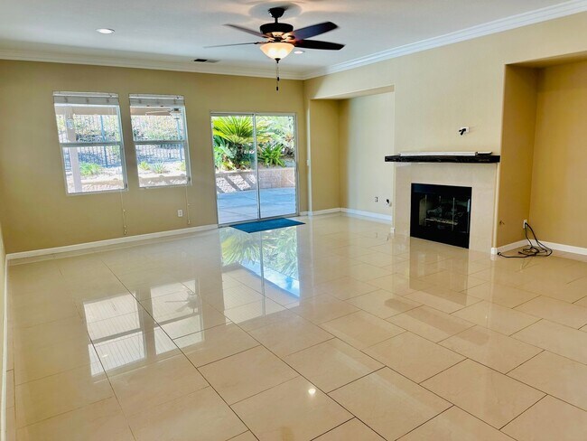 Building Photo - 5 bedroom Pool Home for rent in Murrieta