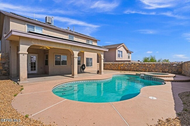 Building Photo - 7037 Luz De Espejo Dr