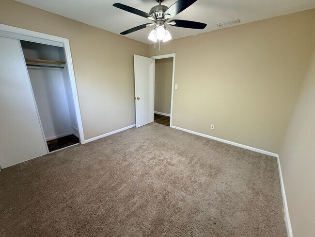 Building Photo - 3 Bedroom/2 Bath Home in Valdosta