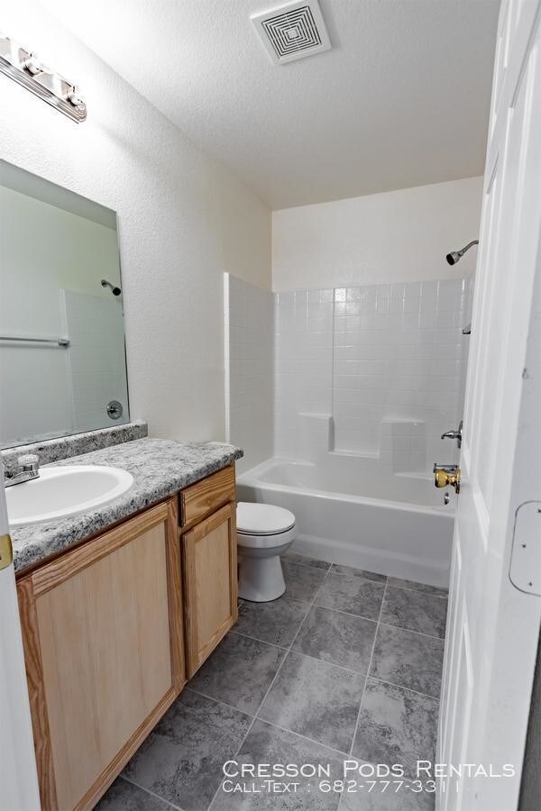 Building Photo - 3 bedroom in Cresson TX 76035