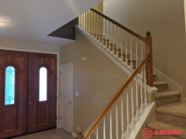 Building Photo - Incredible 5BD/3BA Home in Bakersfield's Desirable 93312 — Pool Service, Landscaping, Pest Contro...
