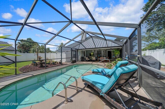 Building Photo - 625 Amberjack Dr