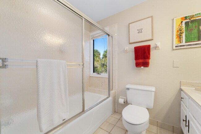 Building Photo - 3000 Conifer Dr