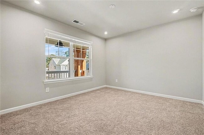 Building Photo - 377 Waterbluff Dr SW