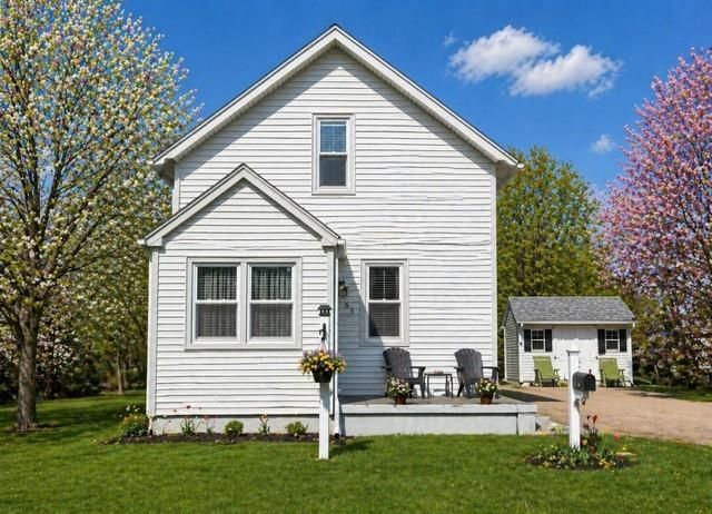 Building Photo - 65 Maple Ave