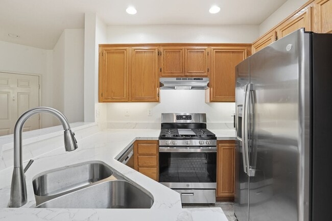 Building Photo - 3 Bd, 2/5 Ba Scripps Ranch Home with Attached Garage and A/C