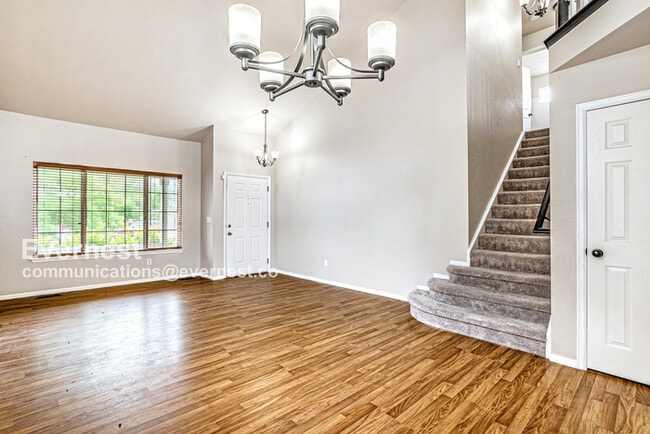 Building Photo - 13087 Race Ct