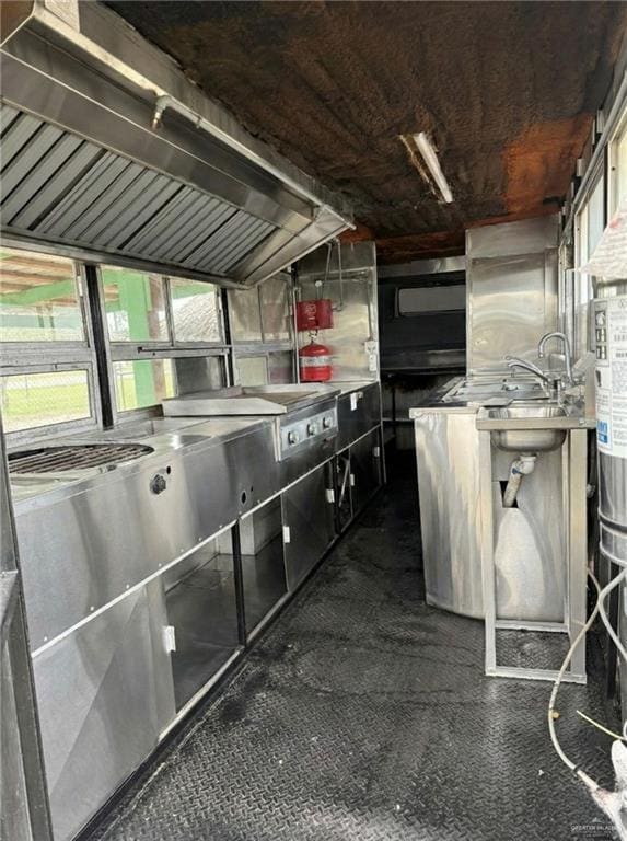 Building Photo - 6 S Val Verde Rd