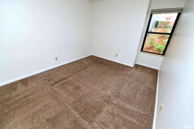 Building Photo - 5734 Autumn Ridge Ct