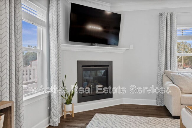 Building Photo - 9575 14th Bay St