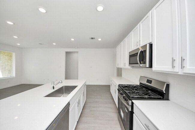 Building Photo - 3029 Avenida Sonoma Dr