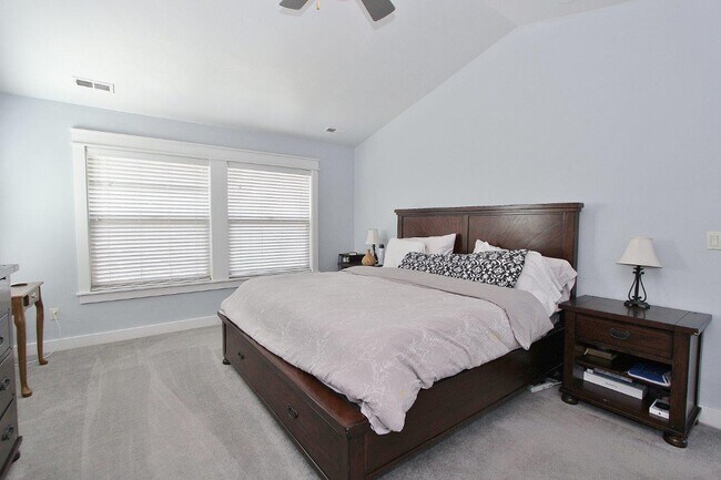 Building Photo - 3689 N Colbourne Way