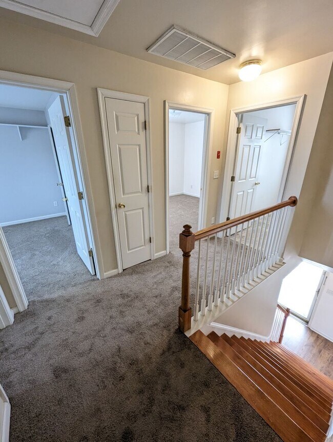 Building Photo - 204 Burgandy Rd, Williamsburg VA 23185