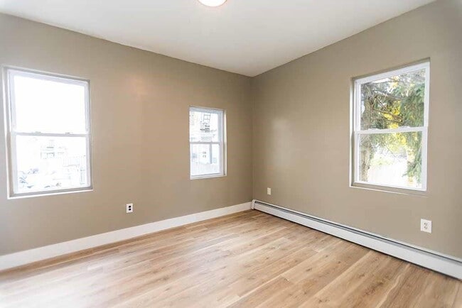 Building Photo - 11 Kelly St