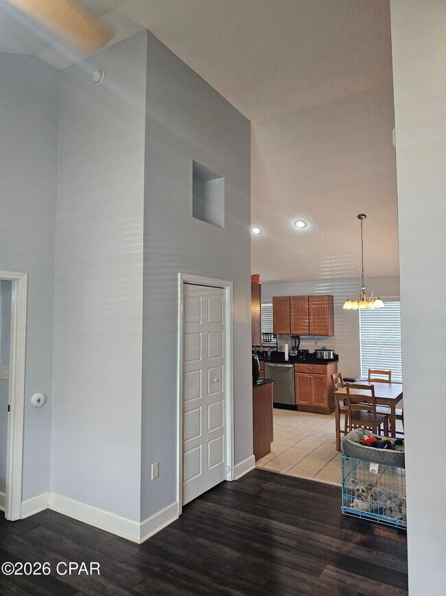 Building Photo - 315 Gabrielle Ln
