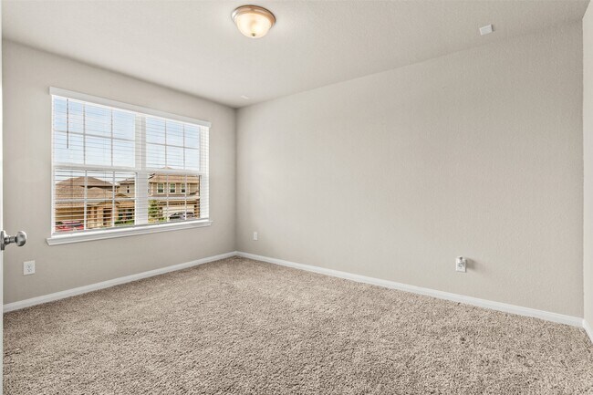 Building Photo - 7219 Melrose Ln
