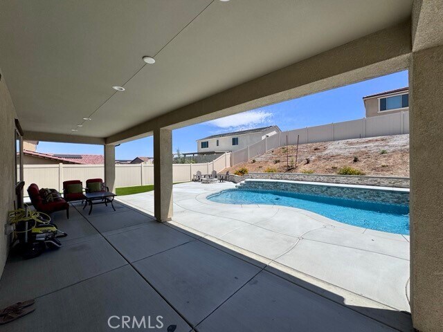Building Photo - 25181 Desert Sage Dr