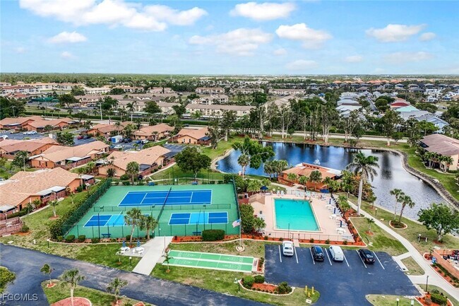 Building Photo - 6324 Royal Woods Dr
