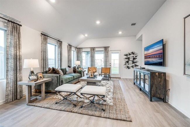 Building Photo - 6618 Ebony Grn Ln