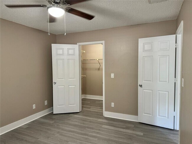 Building Photo - 6064 Westgate Dr