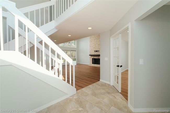 Building Photo - 1083 N Livernois Rd