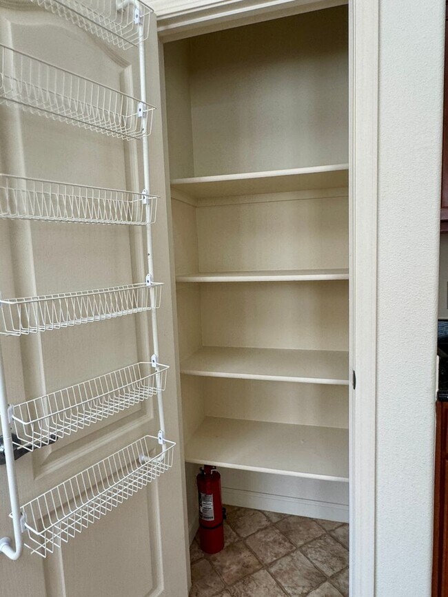 Building Photo - Welcome Home To This Adorable North Natomas Condo!