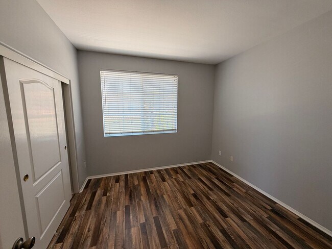 Building Photo - 2872 La Plata Dr