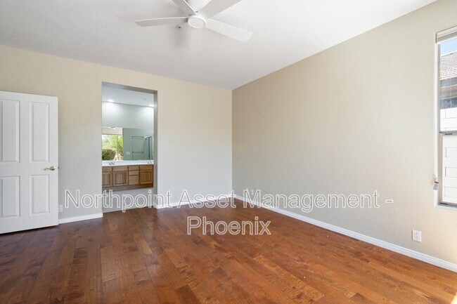 Building Photo - 7105 E Sleepy Owl Way