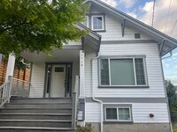 Building Photo - 1710 S Waite St