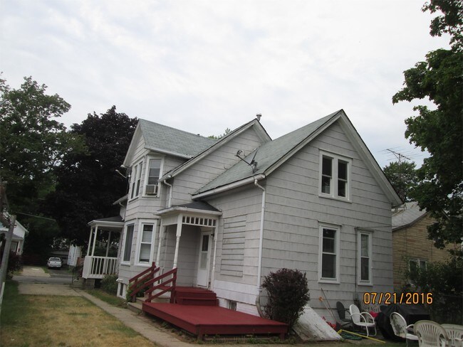 Building Photo - 4049 6th Ave