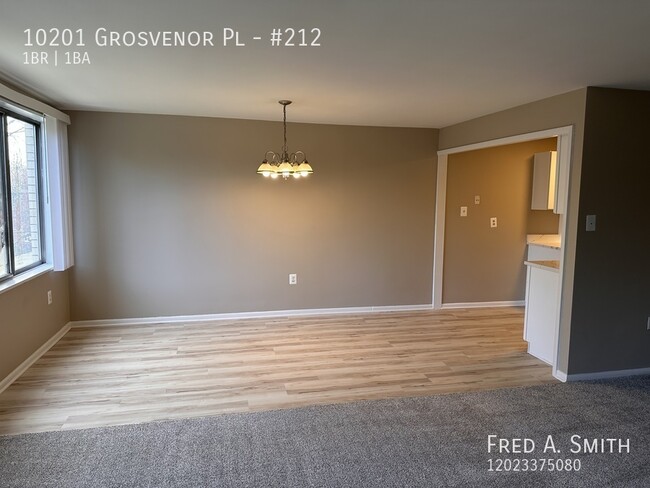 Building Photo - Newly renovated North Bethesda one bedroom...