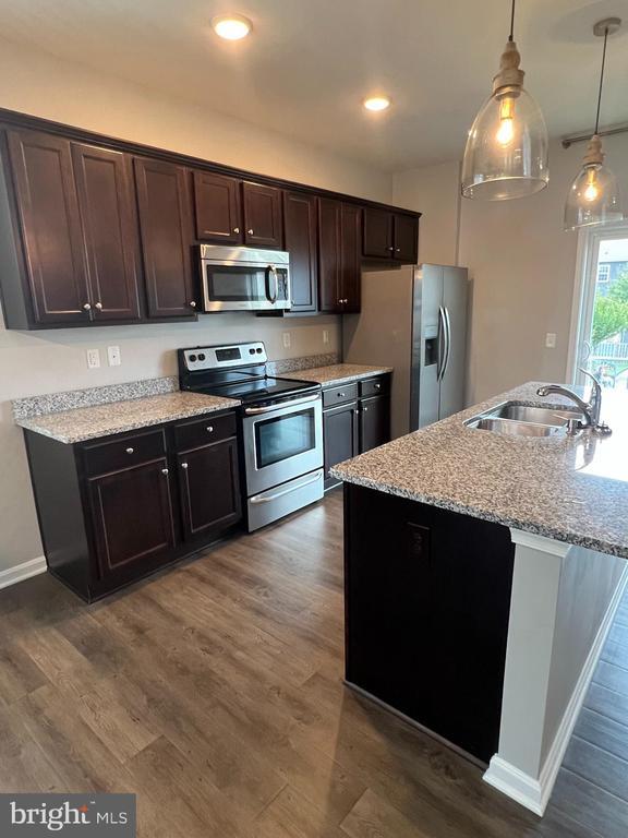 Building Photo - 146 Drexel Ct