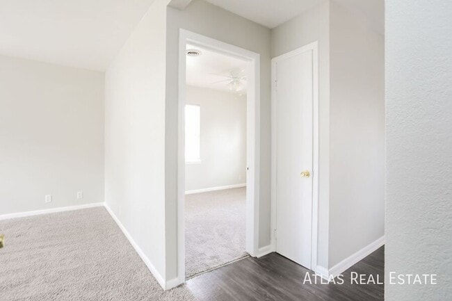 Building Photo - 4809 NW Homestead Rd