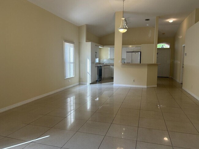 Building Photo - 8008 Via Hacienda