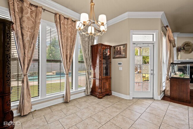 Building Photo - Check Out this 4 Bed 2 Bath with A Pool and Hot Tub