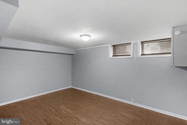 Building Photo - 749 S Woodington Rd