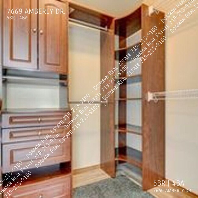 Building Photo - 7669 Amberly Dr