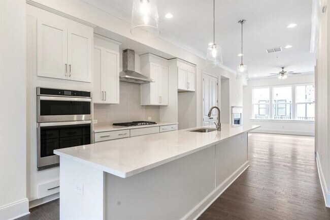 Building Photo - 6803 Prelude Dr
