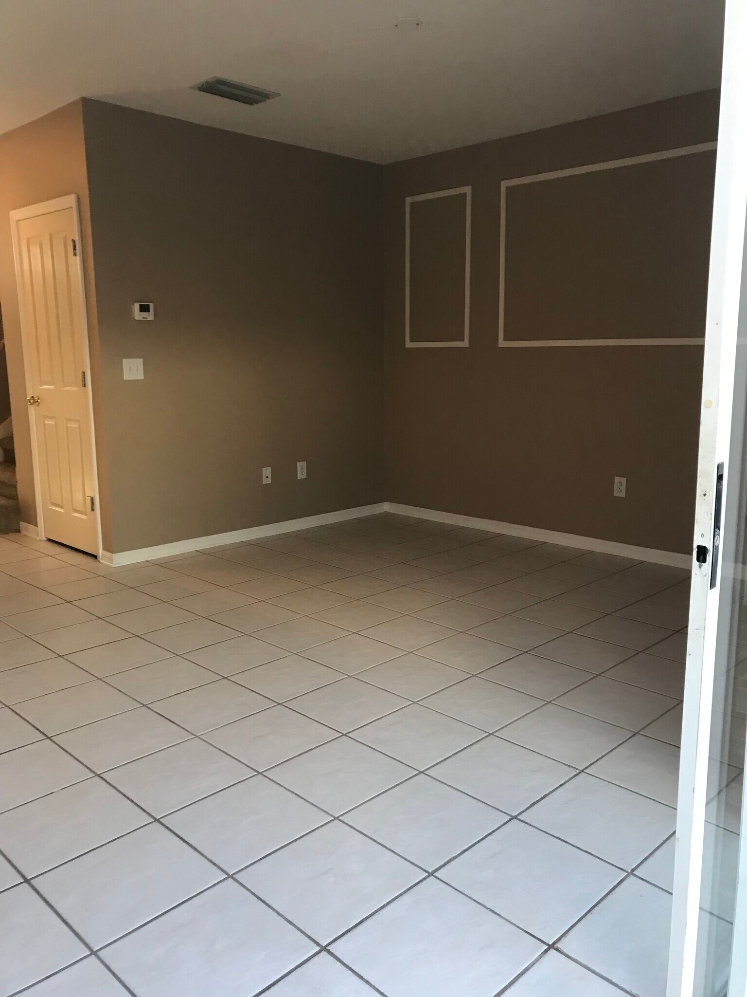 Leaving room - 9909 New Parke Rd