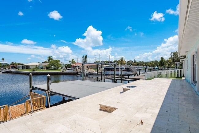 Building Photo - 4845 Shell Stream Blvd