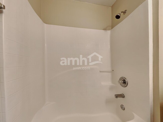 Building Photo - 3416 Lawn Tennis Dr