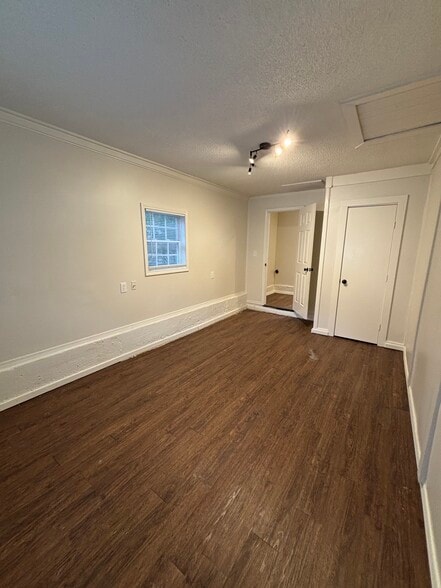 Building Photo - 2725 N Boulder Ave