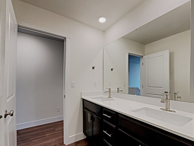 Building Photo - 17612 42nd Avenue Court E