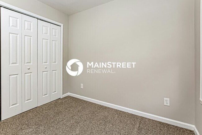 Building Photo - 3 Bedroom Pet-Friendly Home in GASTONIA, NC with Main Street Renewal