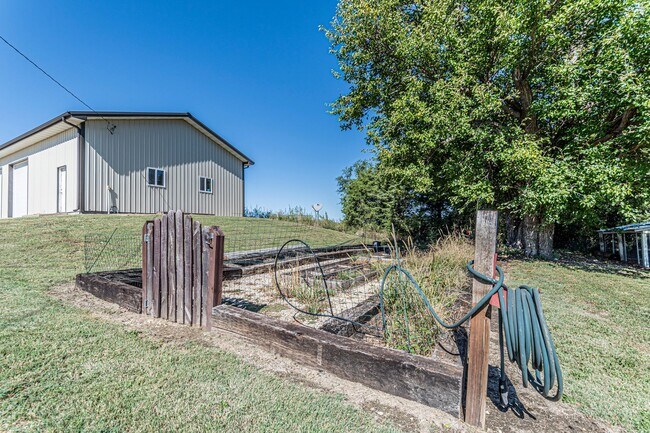 Building Photo - Please View 3D Virtual Walk-Through Before...