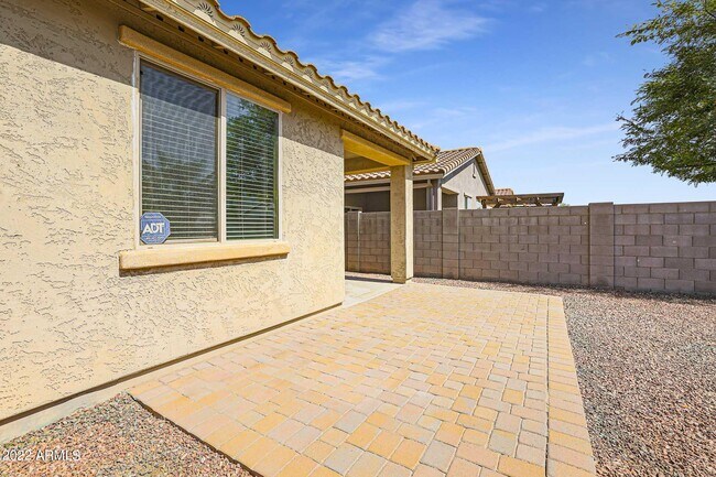 Building Photo - 14903 W Georgia Dr